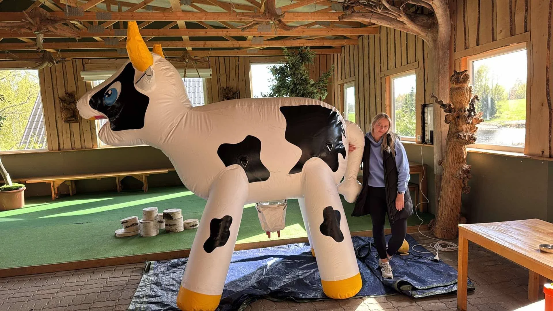 Lüpsilehma mäng | Lõbus taluteemaline atraktsioon lastele ja peredele