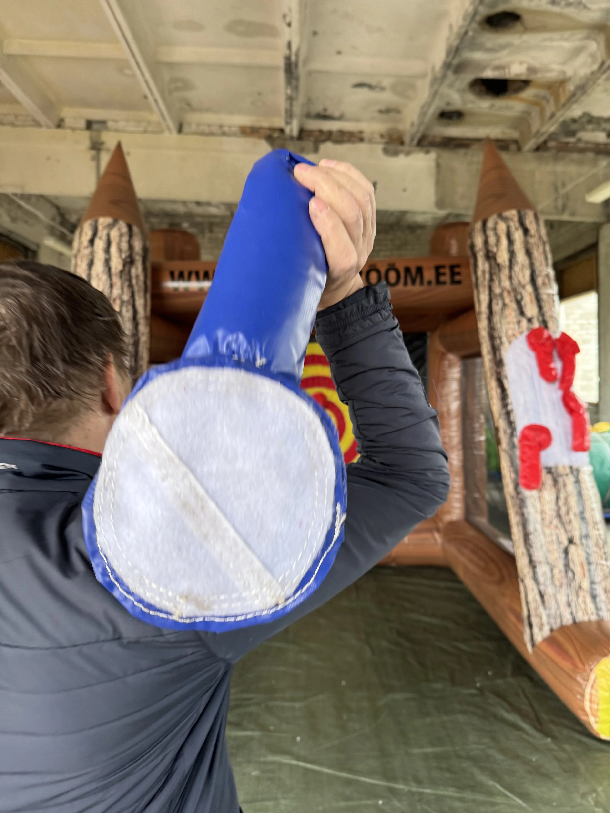 Täispuhutav kirvevise | Ohutu ja lõbus täpsusmäng üritustele

