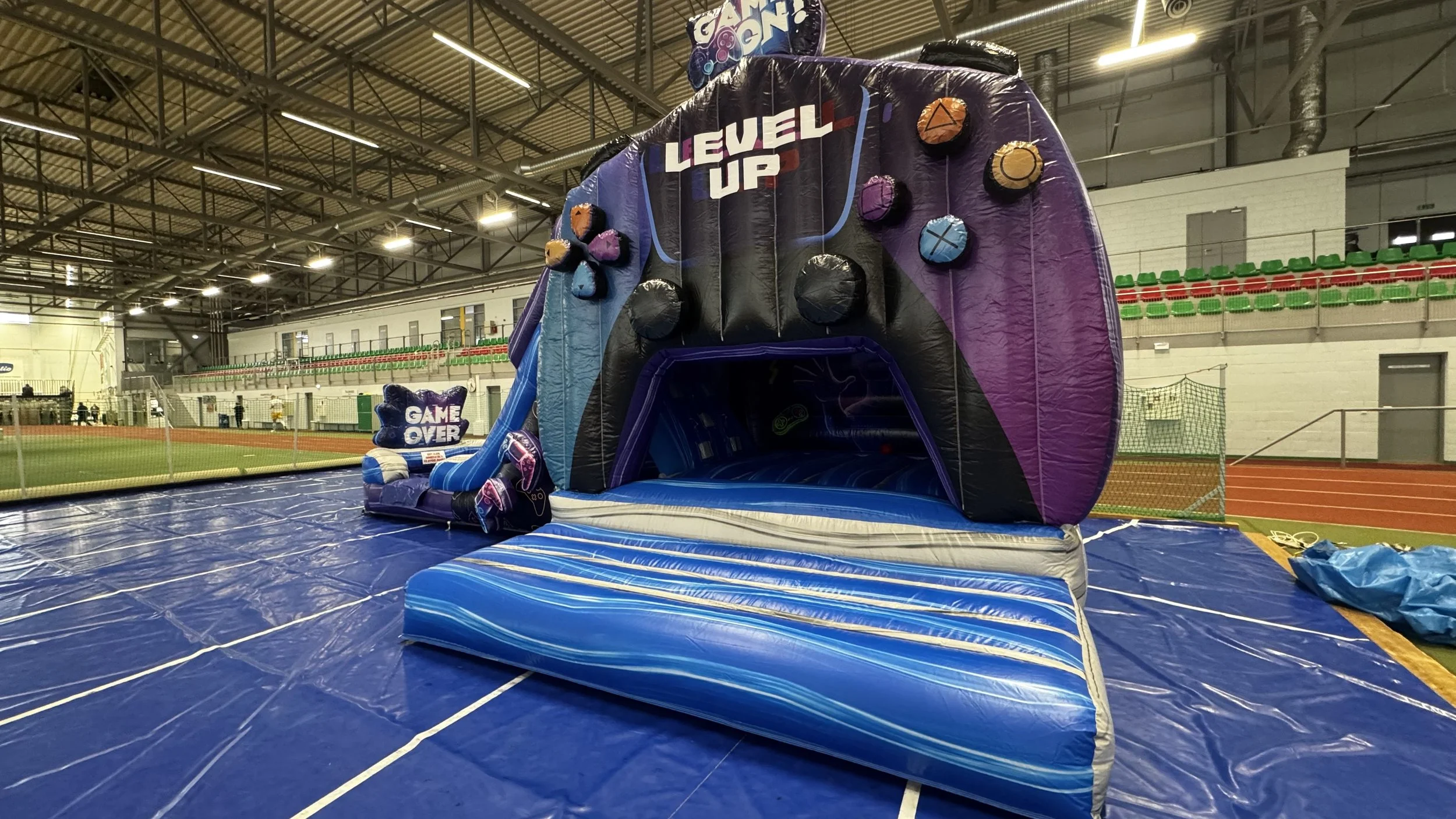 Level up, mängurite, gamerite batuut. Sobib lastle igas vanuses, rendime üle eesti