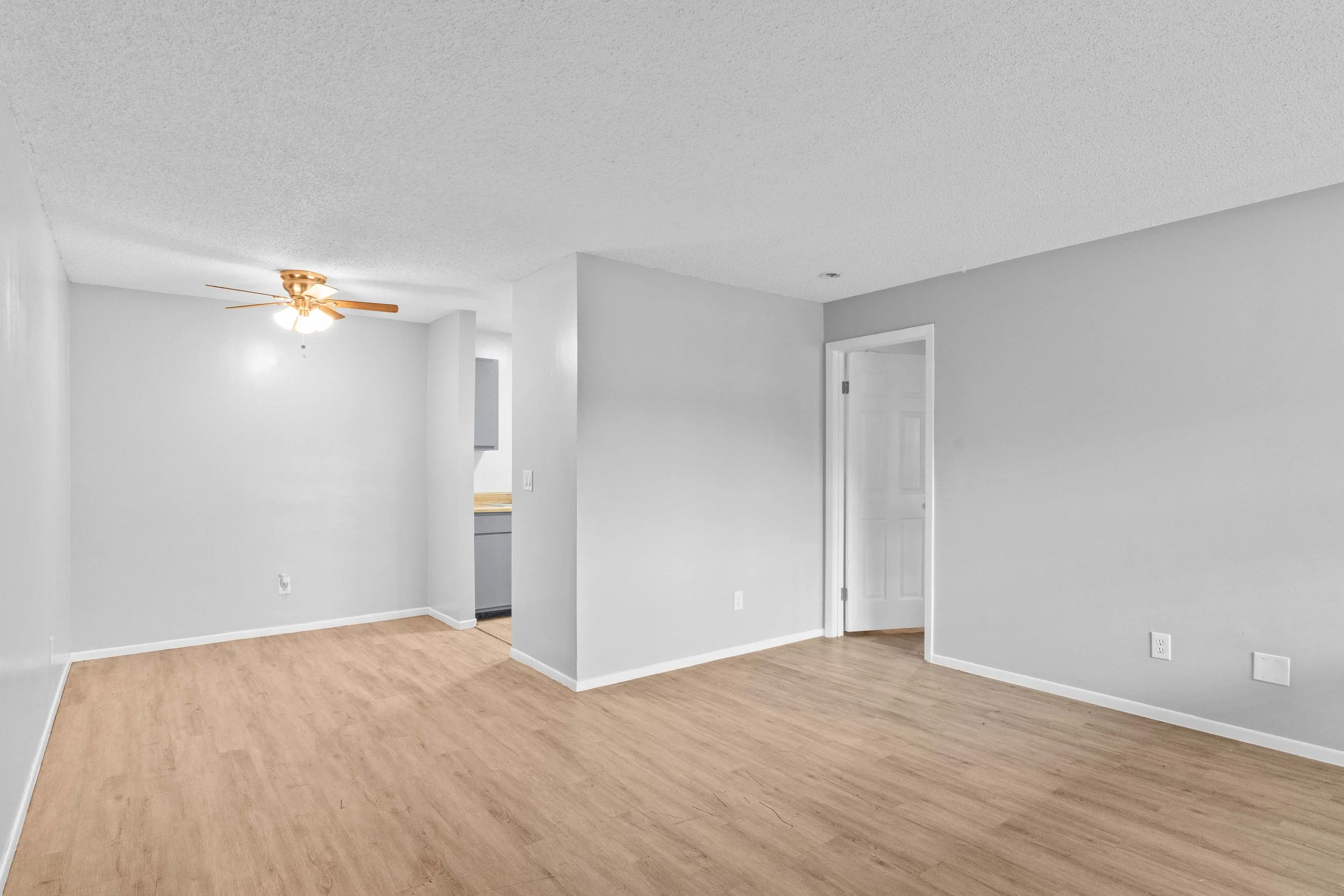Fountain Ridge Photos & Floorplans — Fountain Ridge Apartments