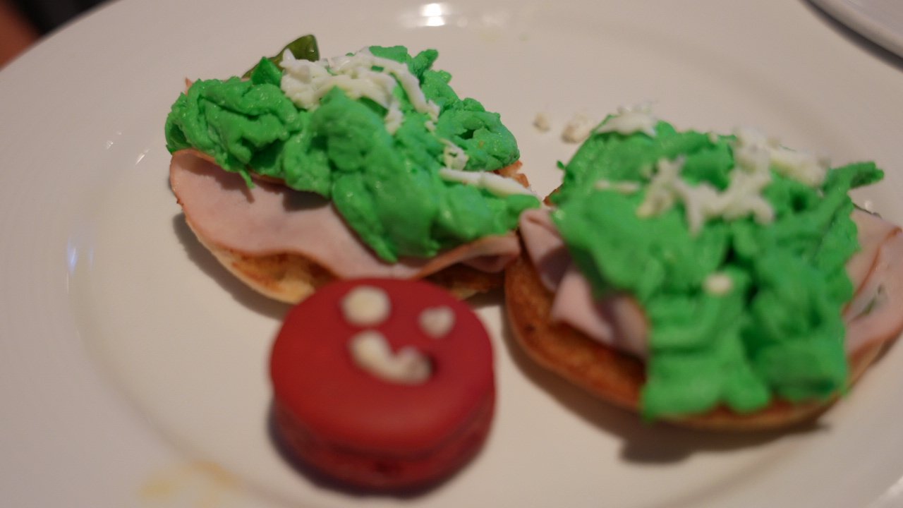 Carnival Cruise Line - Thing 1 and Thing 2 Birthday Breakfast