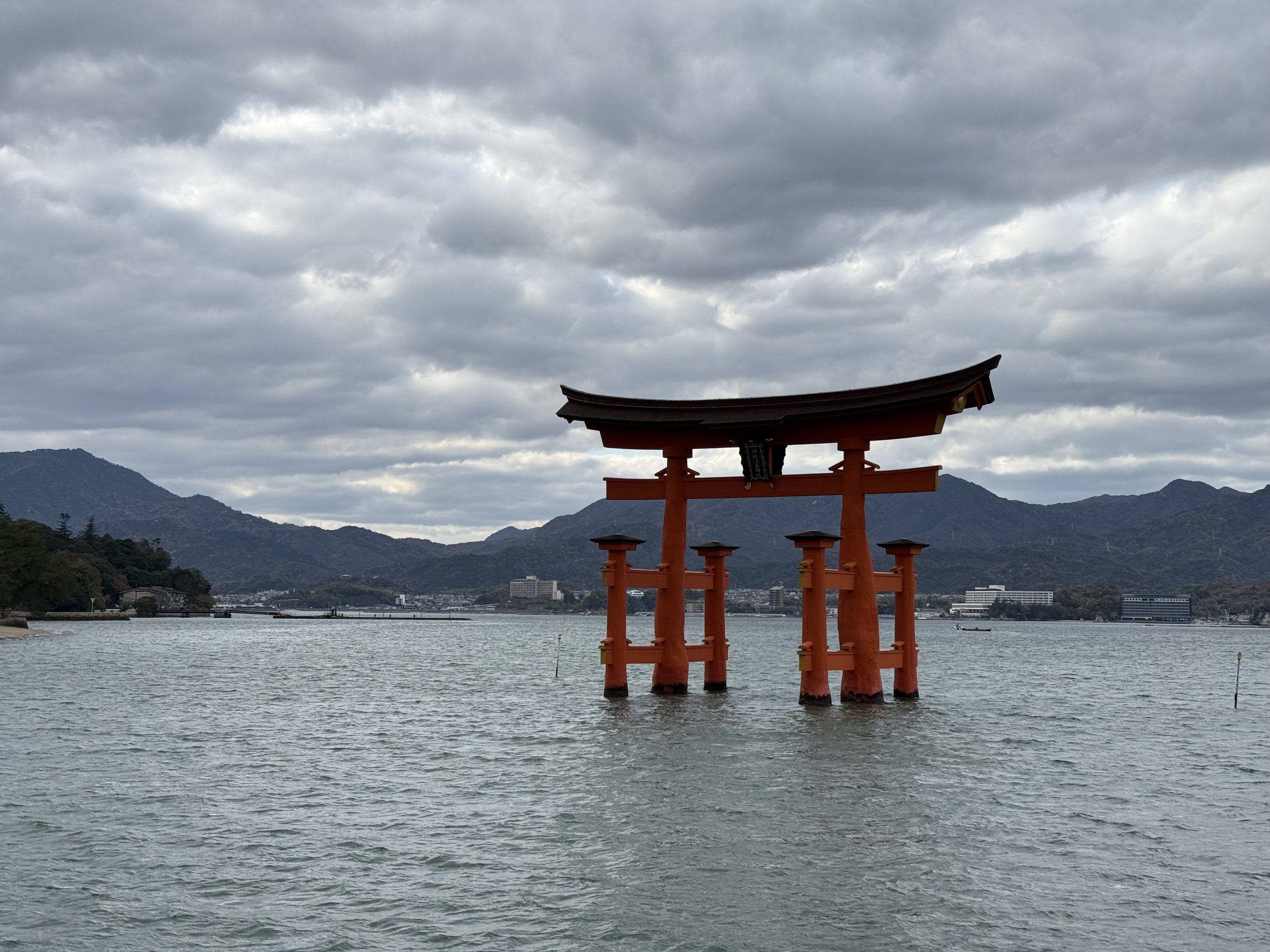 Floating Tori Gate, Miyajima