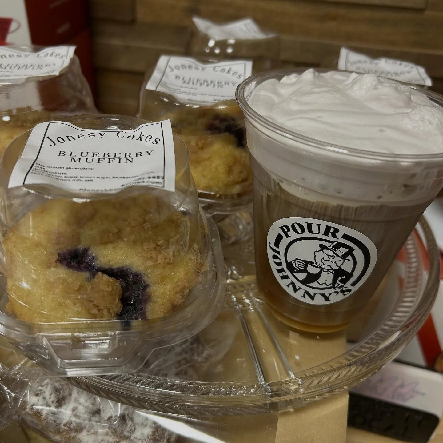 Monday got you feeling blue?  We can help.  Cold brew with blueberry cold foam and a @jonesycakes muffin.  Open Daily.  Monday - Friday 6 am - 2 pm; Saturday 8 am - 2 pm and Sunday 10 am - 2 pm. 

#pourjohnnys #coldfoam #coldfoamcoldbrew #freshfruits