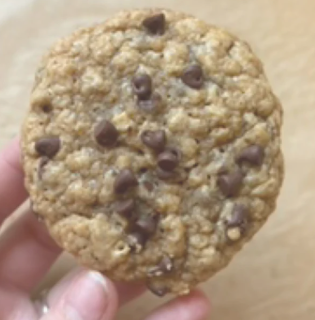 oatmeal choc chip cookies.png