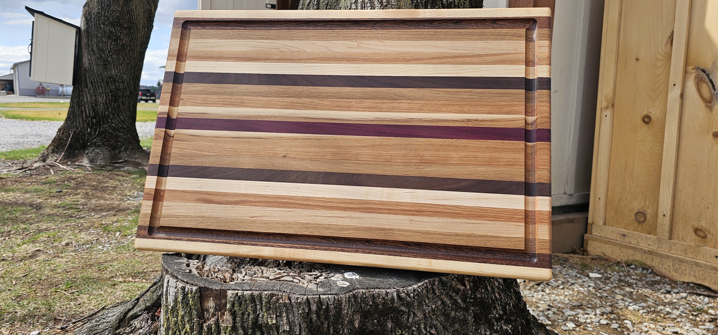 XL cutting board-front.jpeg