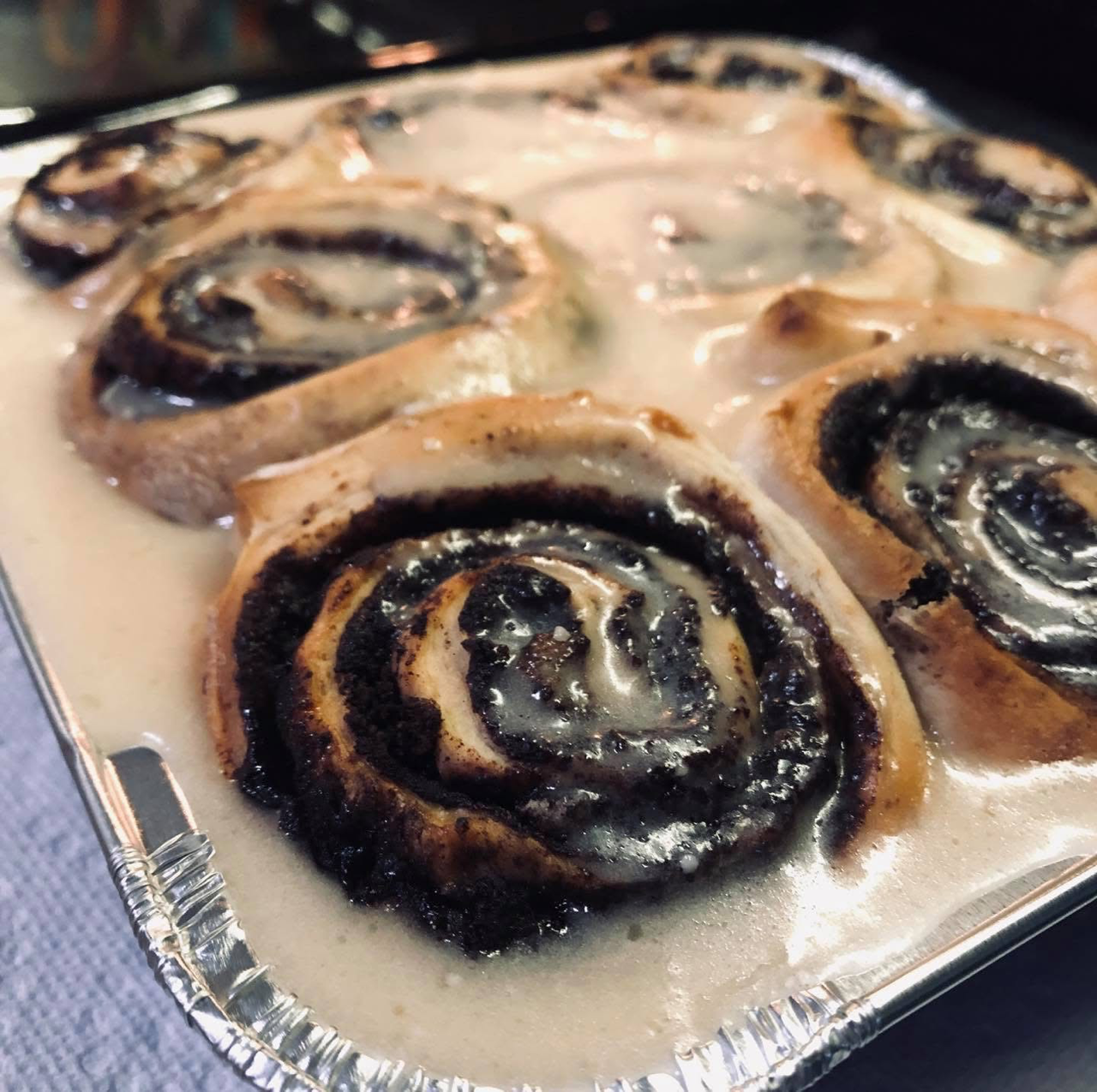 oreo cinnamon rolls with glaze.png