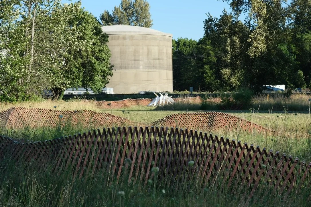 Temporary art installations representing Oregon Coast and Crater Lake