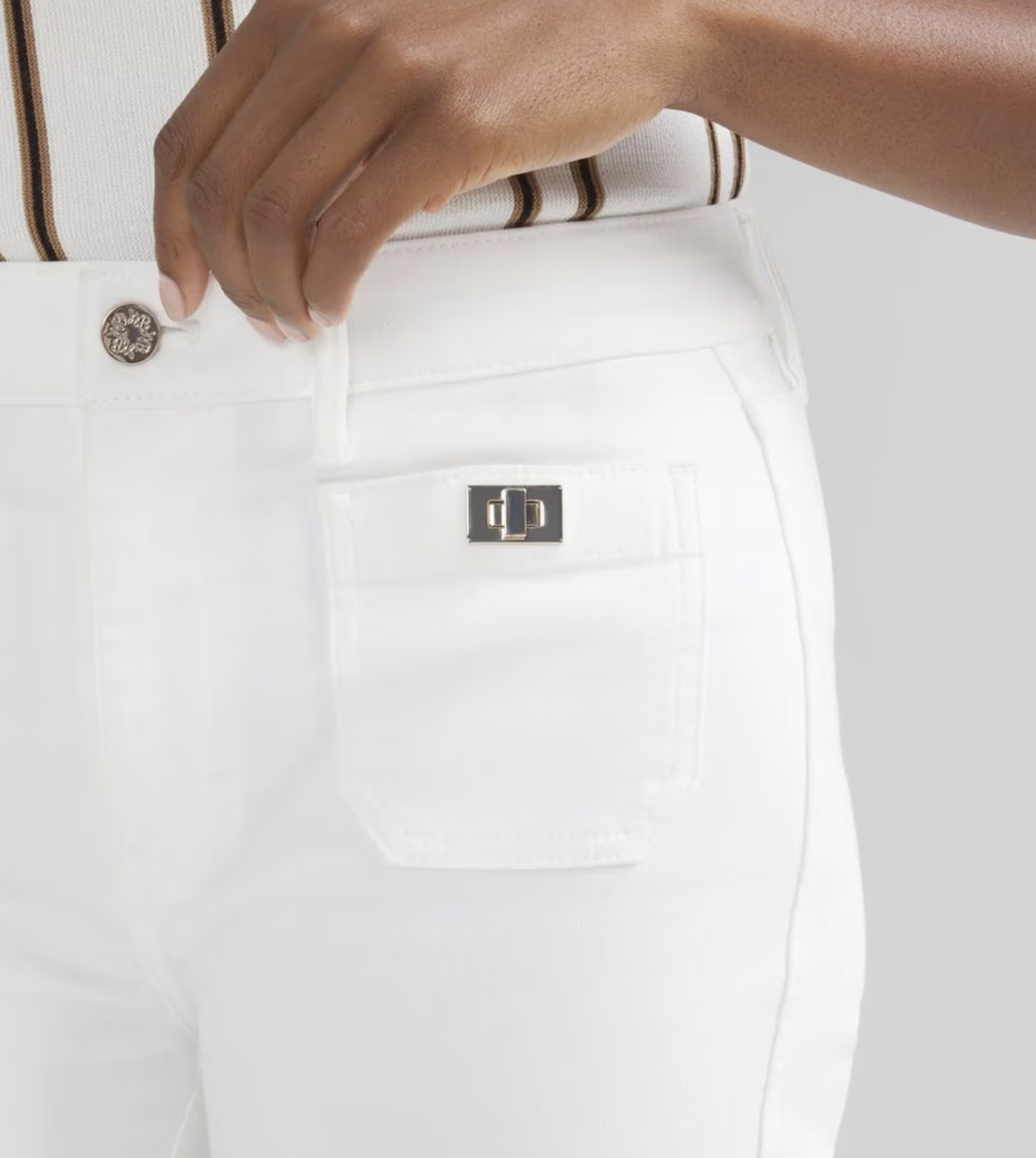 TURNLOCK SKINNY FLARE JEAN