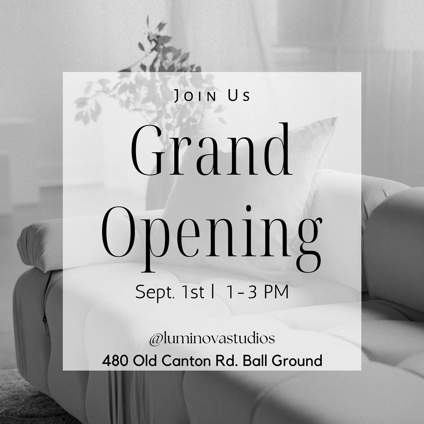 Make sure to come out and take a sneak peek at the new space September 1st anytime from 1-3 PM! We will have treats provided by @theboardandbox and even Luminova merch for purchase 🤩

Link to RSVP in bio. 🤍

#photographystudio #ballground #grandope