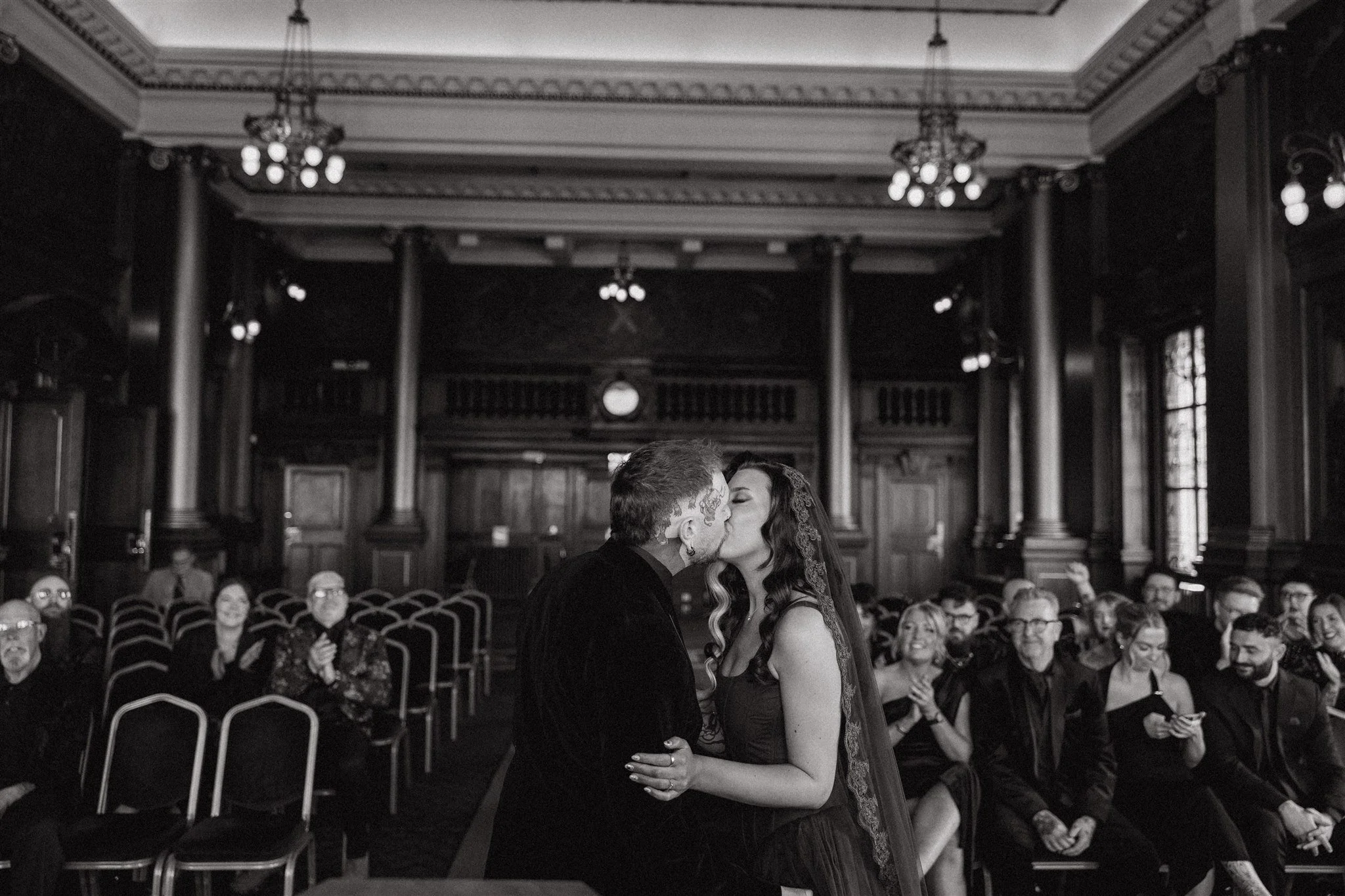 Edinburgh-wedding-city-chambers