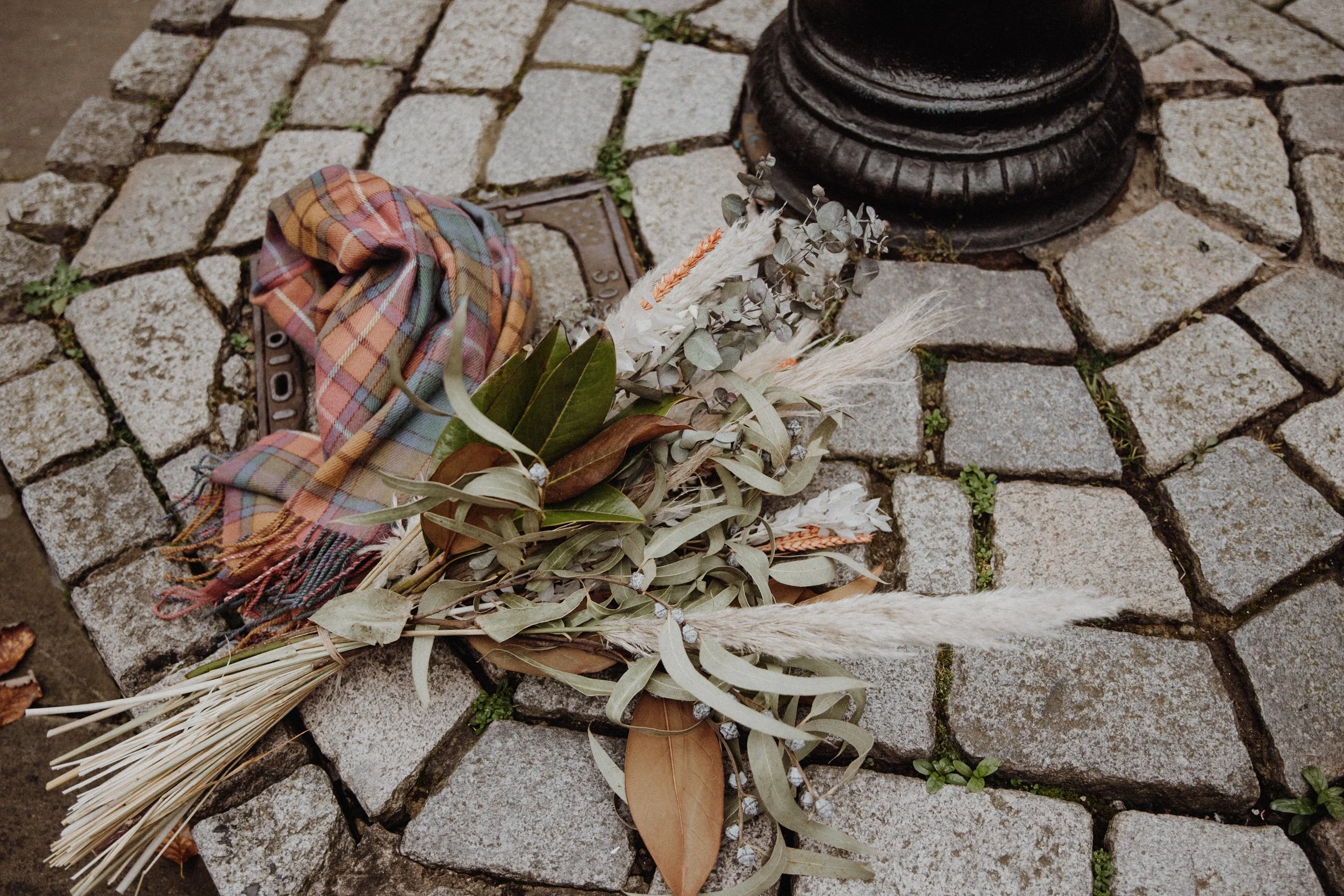  Dried Flowers Bouquet in edinburgh old town 
