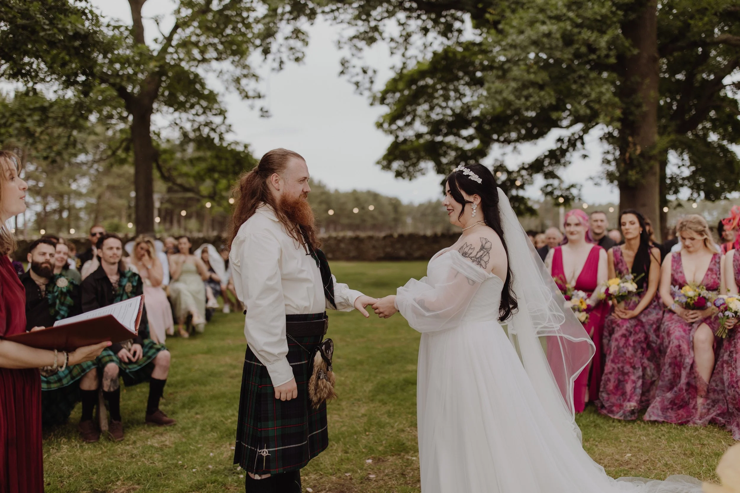 tradition-Edinburgh-weddings