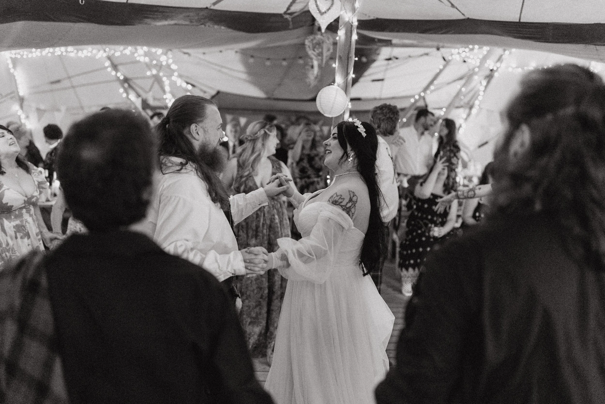 tradition-Edinburgh-weddings