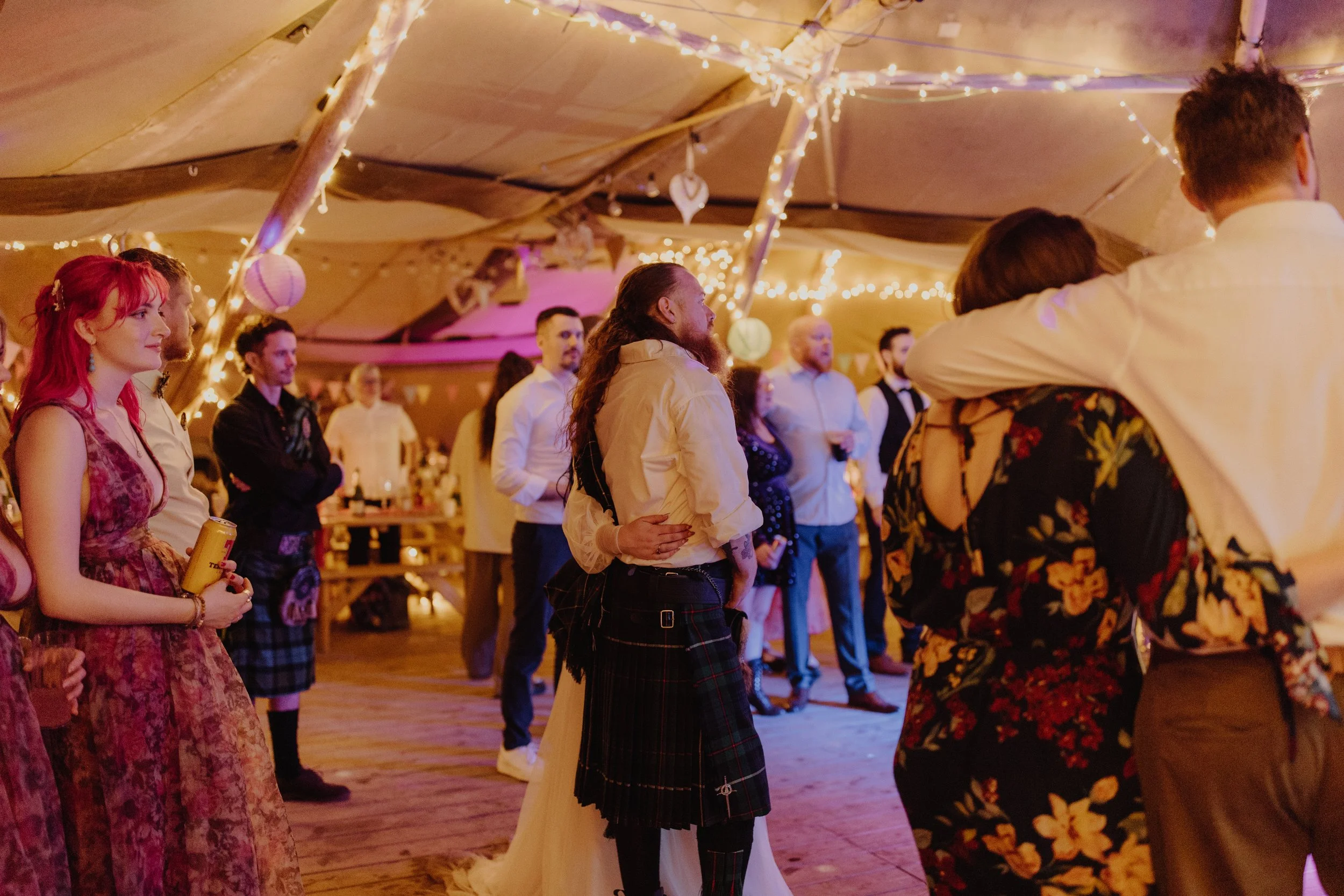 tradition-Edinburgh-weddings