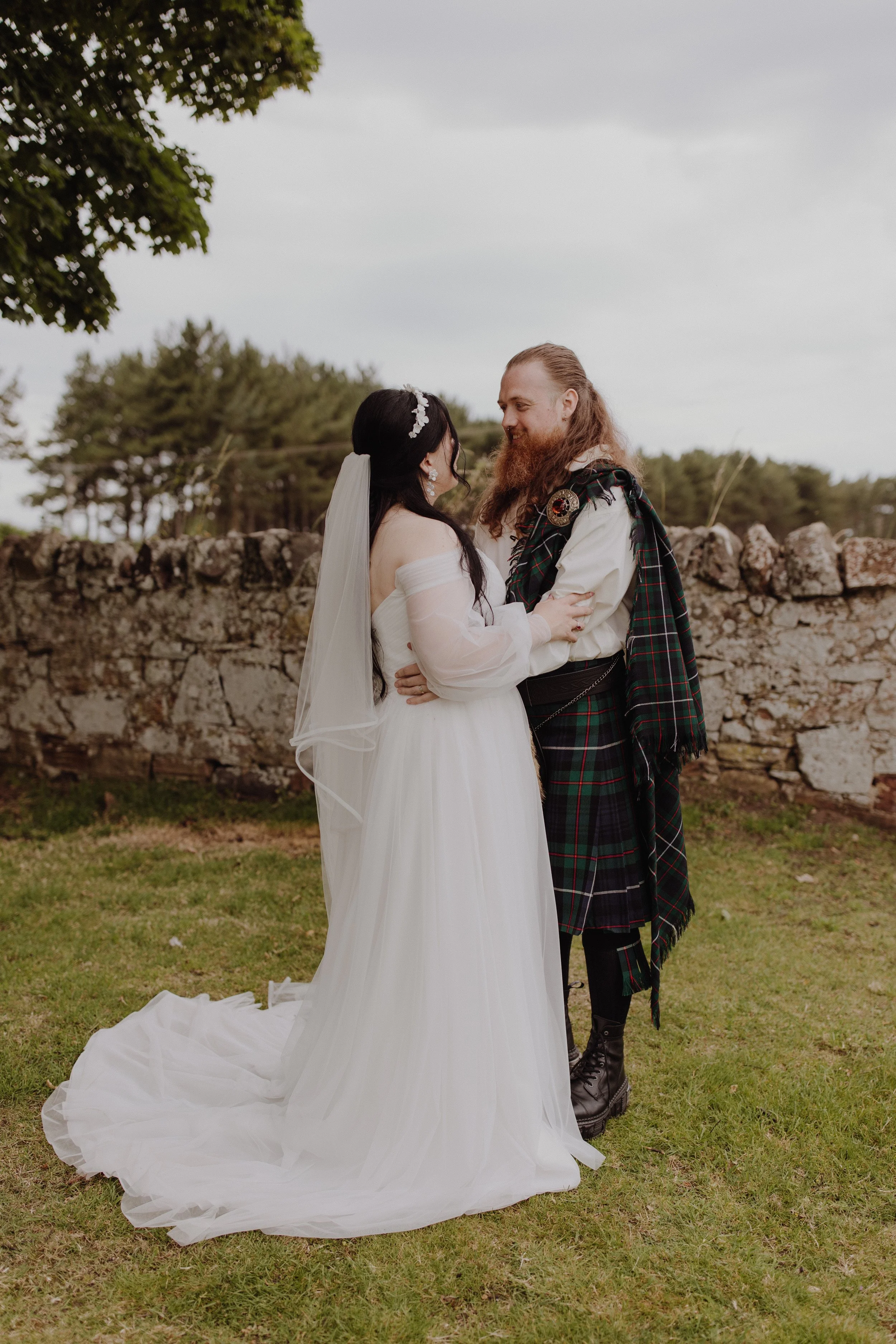 tradition-Edinburgh-weddings