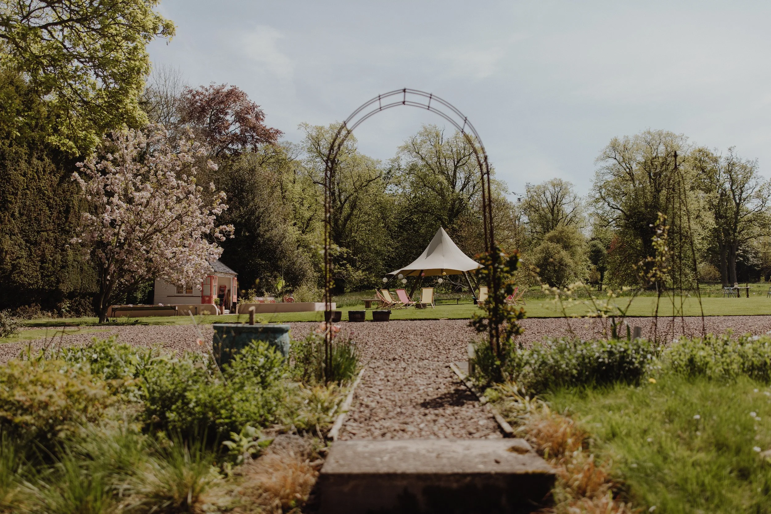 wedding-at-netherbyres-house