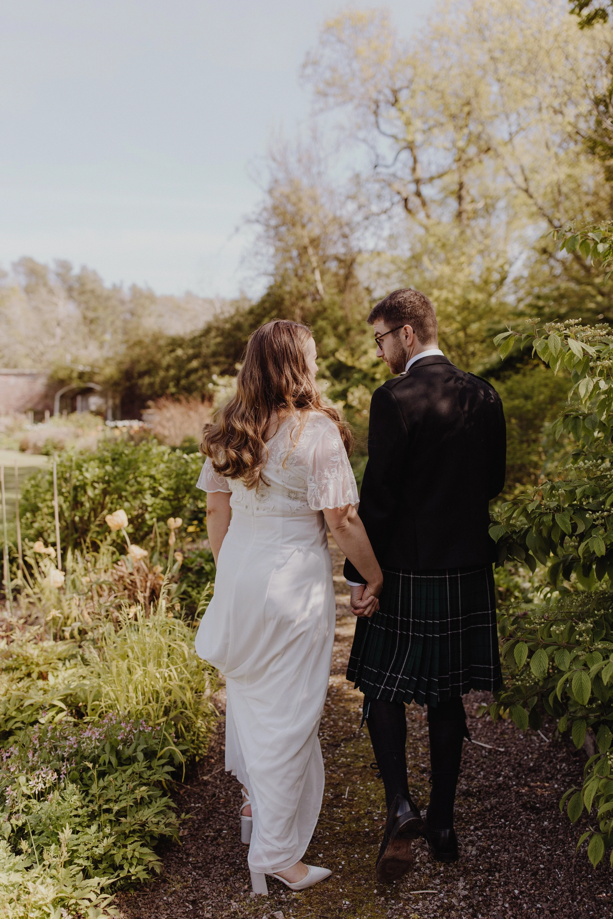 wedding-at-netherbyres-house