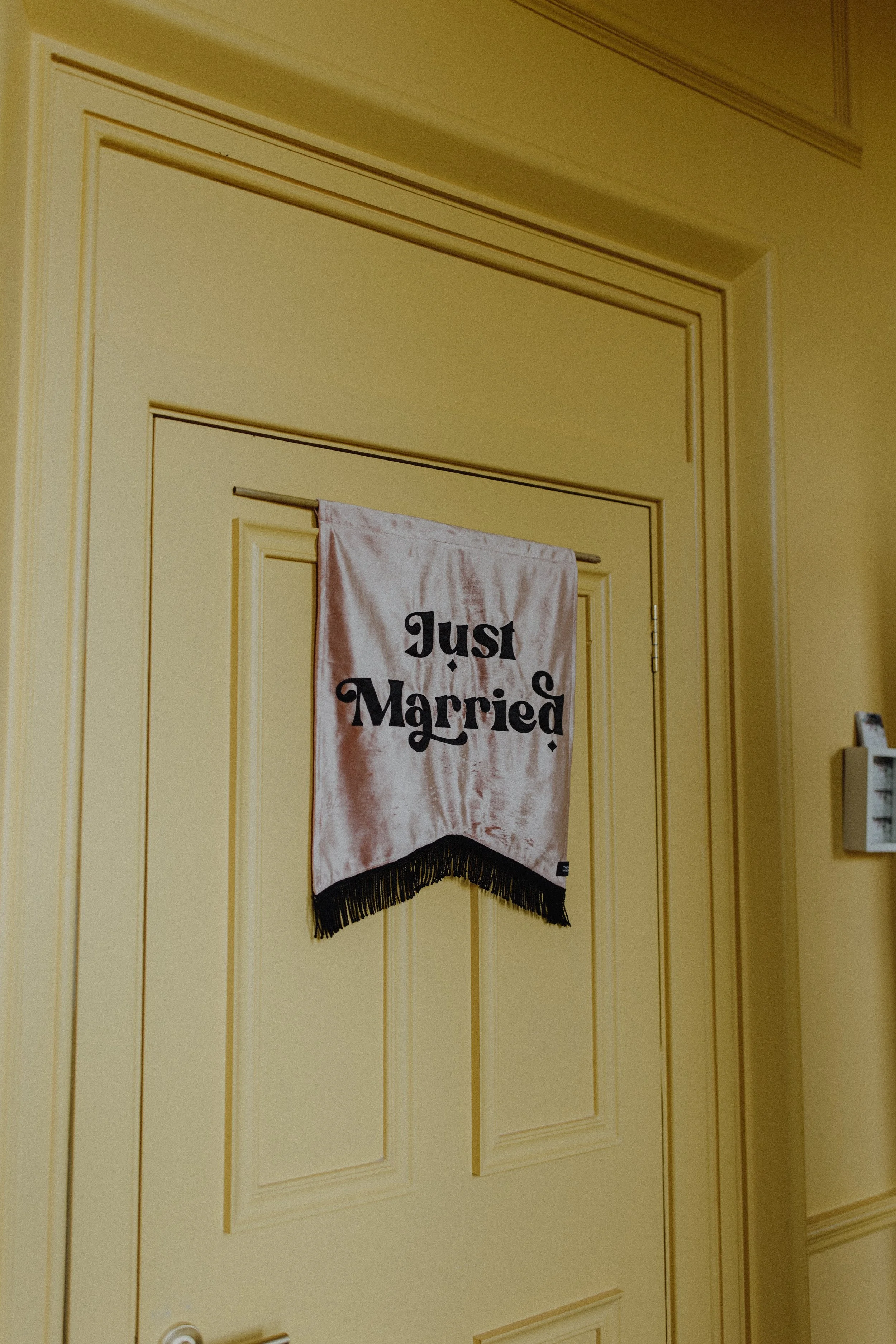 wedding-at-netherbyres-house