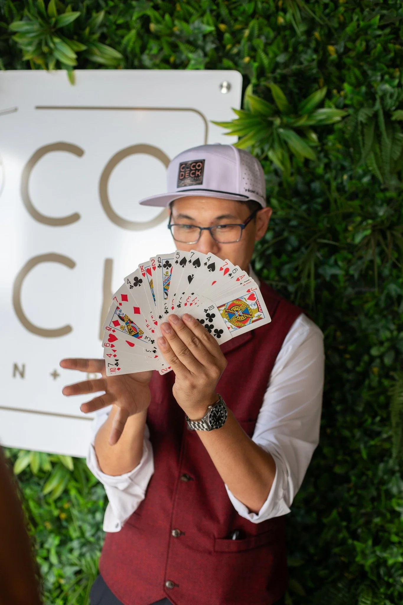 ✨ Dinner and a show, reimagined. Every Tuesday night, join us for the Front Street Magic &amp; Comedy Show featuring @davidkuraya and a 4-course menu crafted by Chef Alvin @thekitchenassassin. 🌺🍽️ Limited seating, book your experience now! Link in 