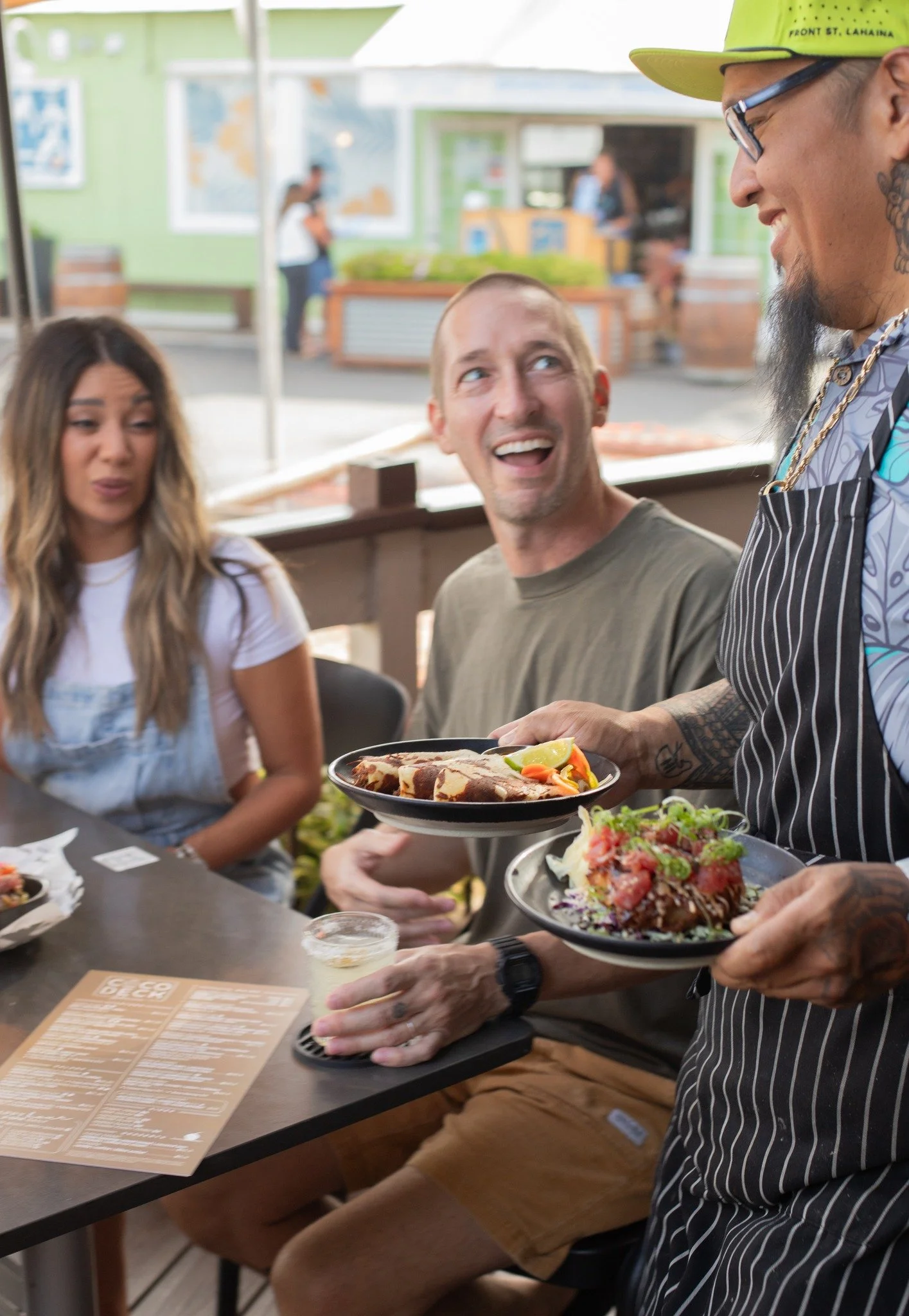 Hand delivered by @thekitchenassassin  you know it's about to go down! Welcome to the DECK! 🌊✨ #lookatherface 😂 

#cocodecklahaina #cocodeck #lahaina #oceanfrontdining #mauirestaurant 
#maui #thekitchenassassin
