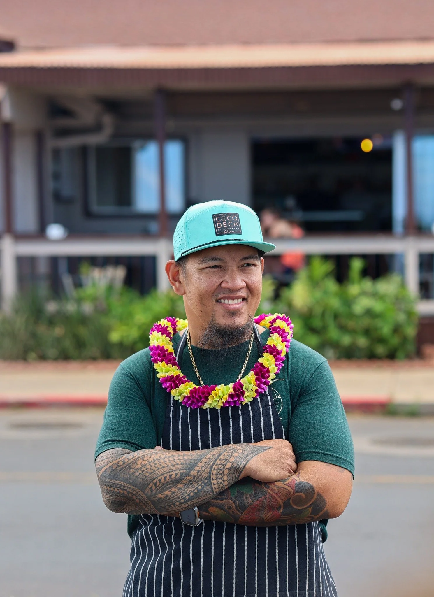 Chef Alvin bringing the aloha and flavor! 🌺Come through and taste what he&rsquo;s cooking up next! 

#cocodecklahaina #thekitchenassassin #frontstreet #mauieats #mauidining