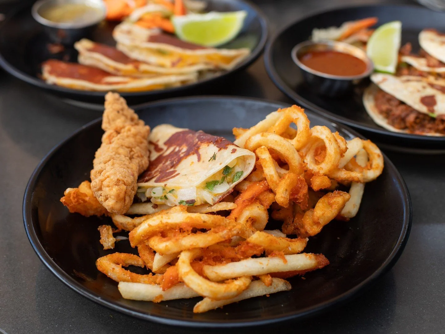 For the girlfriend who &ldquo;doesn&rsquo;t want anything&rdquo;&hellip; but definitely does. Add fries, a queso taco, and a chicken finger to any entree for $10 &amp; thank us later. 🫶🏾

#cocodecklahaina #mauidining #bestnewrestaurant