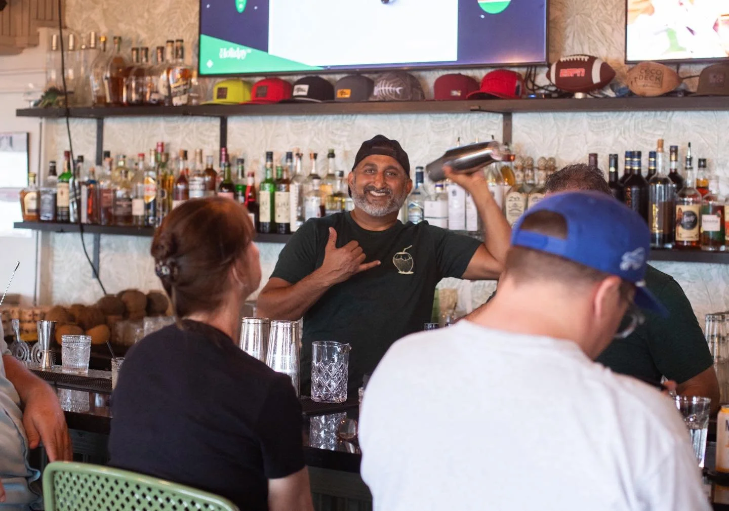 This is your sign to sit at the bar. A-L-O-H-A! Happy hour is on from 2&ndash;5 daily! 🤙🏾