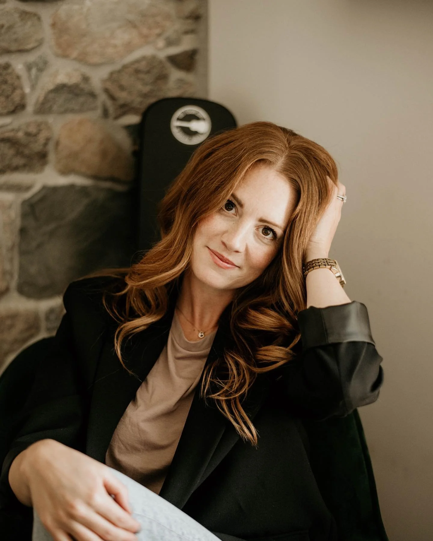 BTS of Business 👀 
I&rsquo;ve been in holistic health + entrepreneurship for almost 14 years&mdash;and it feels WILD to say that out loud 🤯 

Today I recorded an episode as a guest for an amazing podcast (coming soon 👀), and it hit me&hellip; seas