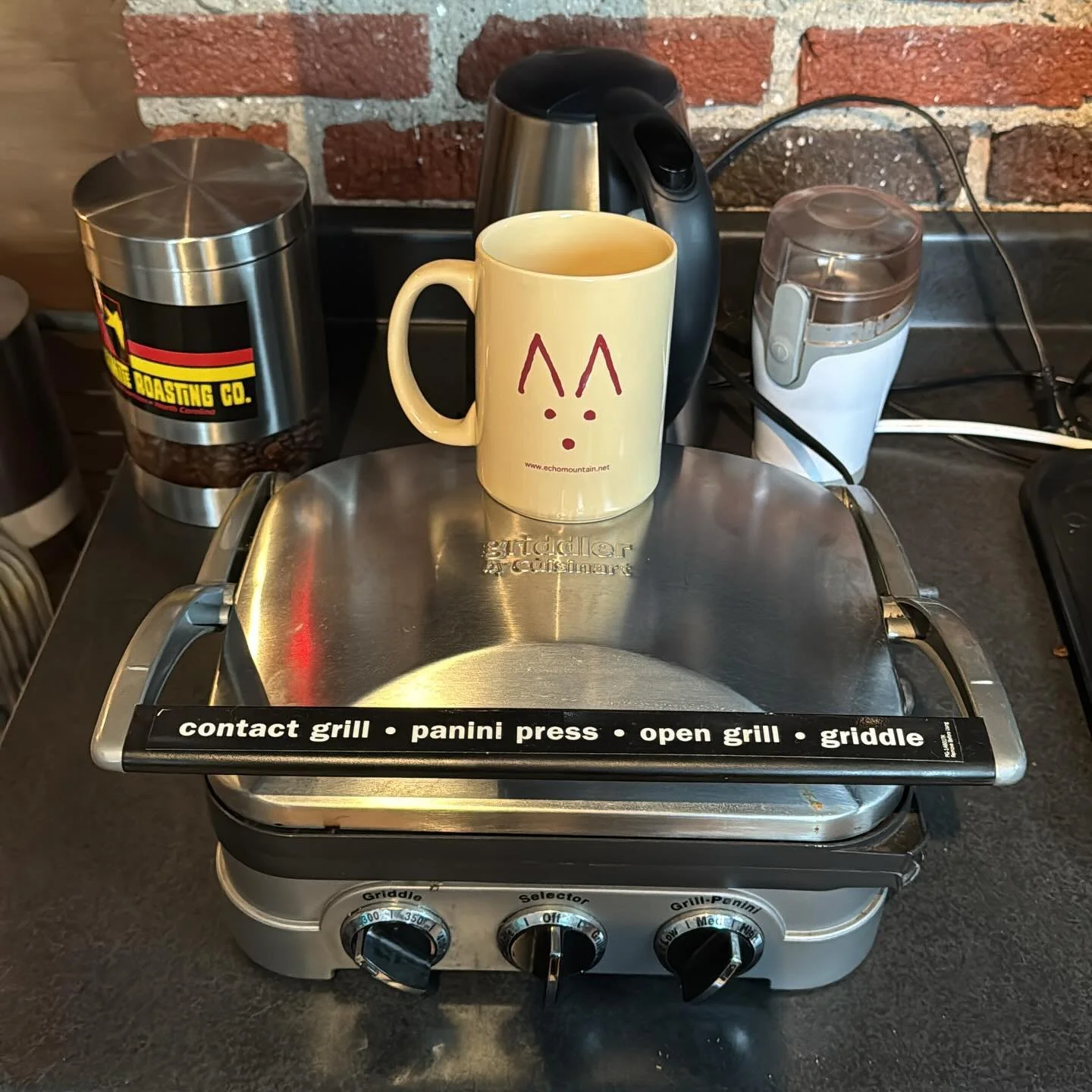 Friends, we need you to settle a bet for the staff.
.
If you&rsquo;ve recorded here in our API studio AND used our panini maker, will you please comment your band name and when?
.
We appreciate your attention to this important matter.