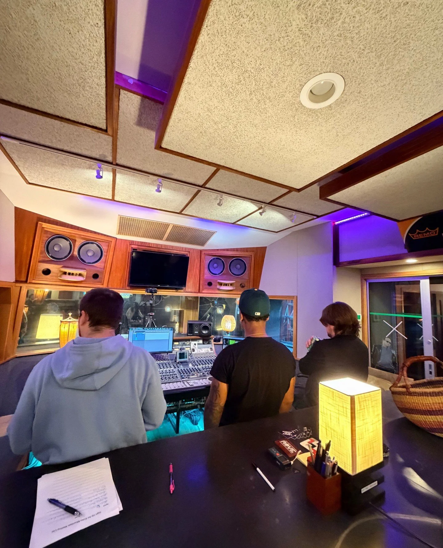 Need some studio time in May or June? We're booking it right now. Contact us for availability and pricing. And don't forget: you can get perks like 50% off last-minute openings and extra load in time with your Membership. ⁠
⁠
Visit the website or DM 