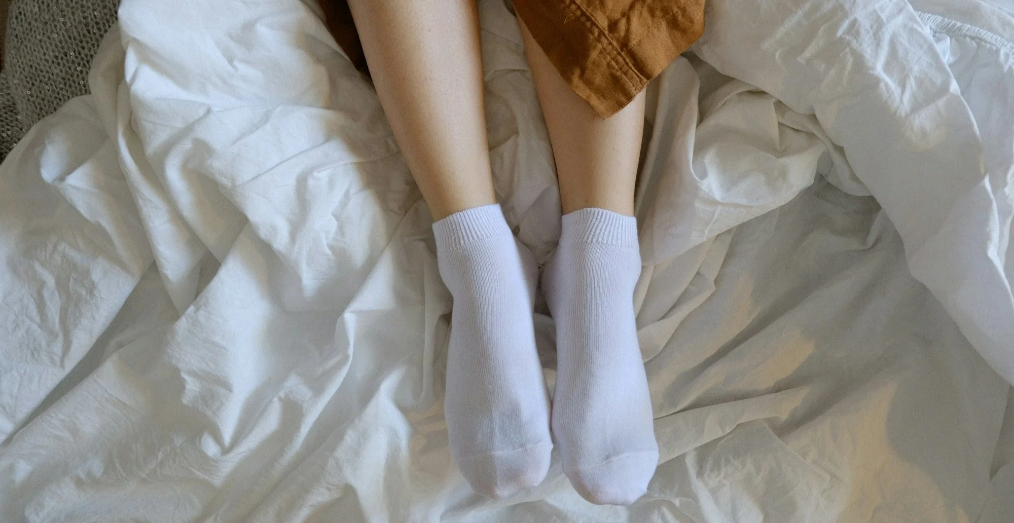 ¿Por qué huelen los pies?