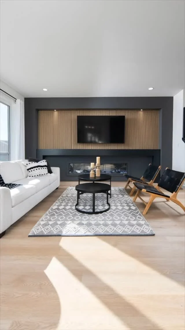 There’s something magical about how the light changes throughout the day.
This Ventura Custom Homes living room feels warm and alive — from bright daylight to that golden, cozy sunset glow.
#VenturaCustomHomes #GoldenHourFeels #Timelapse