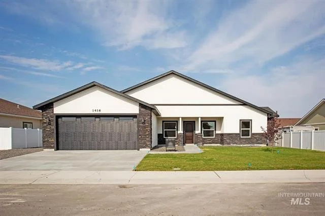 1416 Shelbi St - Twin Falls  