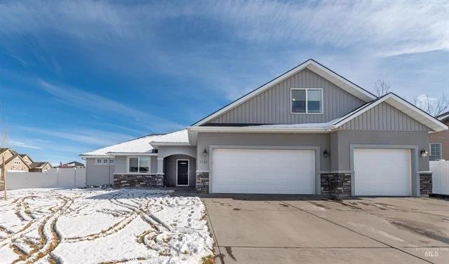1151 Connor Ct - Kimberly