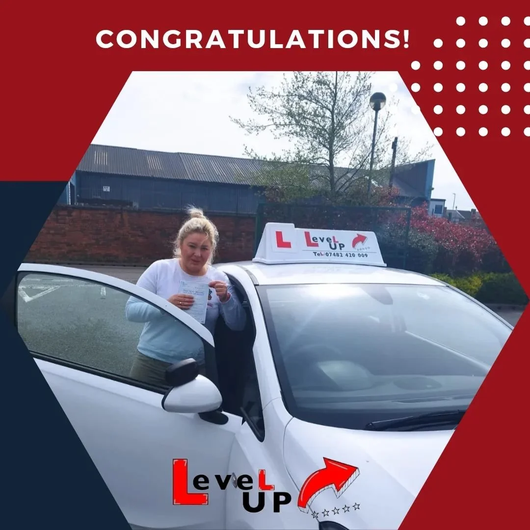 Congratulations to my student Elizabeth!
First attempt and PASS in St.Helens! You did amazing! Well done

I'm an Advanced Driving Instructor covering areas of Liverpool, St.Helens and Warrington. Any queries? Please dm or contact on 07482420009.
🚗 ⏫
