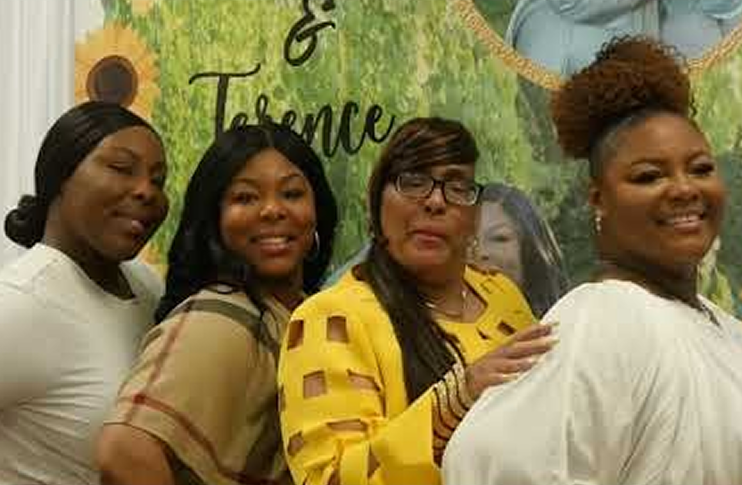  Tyra & Philip  

"Love is not about finding the perfect person, but about seeing an imperfect person perfectly."