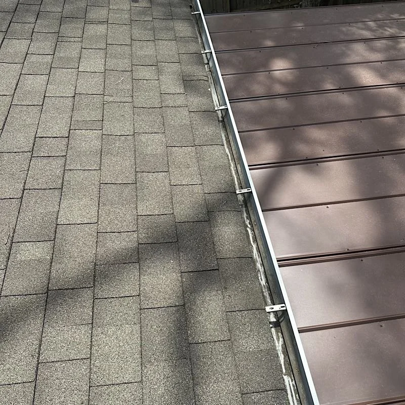 Clean gutters on 2nd story Summerville SC home right after cleaning