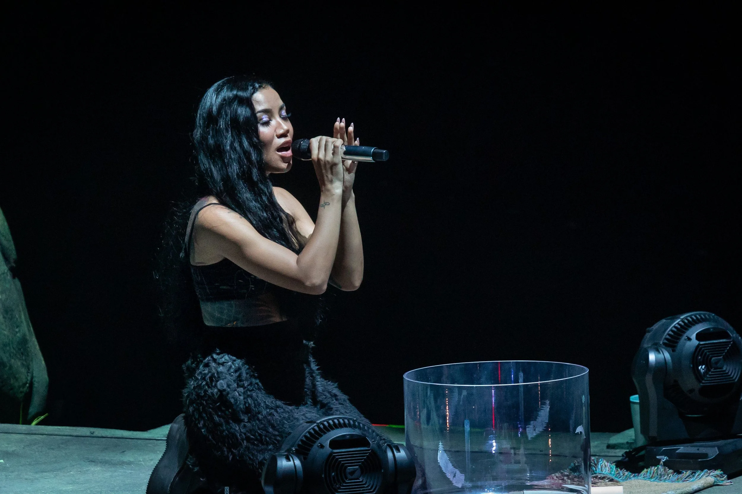 Jhene Aiko Brings 'The Magic Hour' To Houston Toyota Center