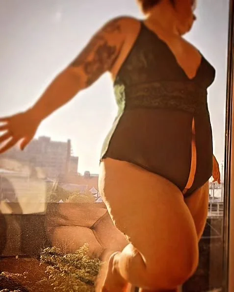 I can be your dream girl.
.
.
.
.
.
.
.
.
.
.
.
.
.
.
.
.
#bbw #thickems #curvy #304 #dreamgirl #thickwomen #thickthighs #contentcreator