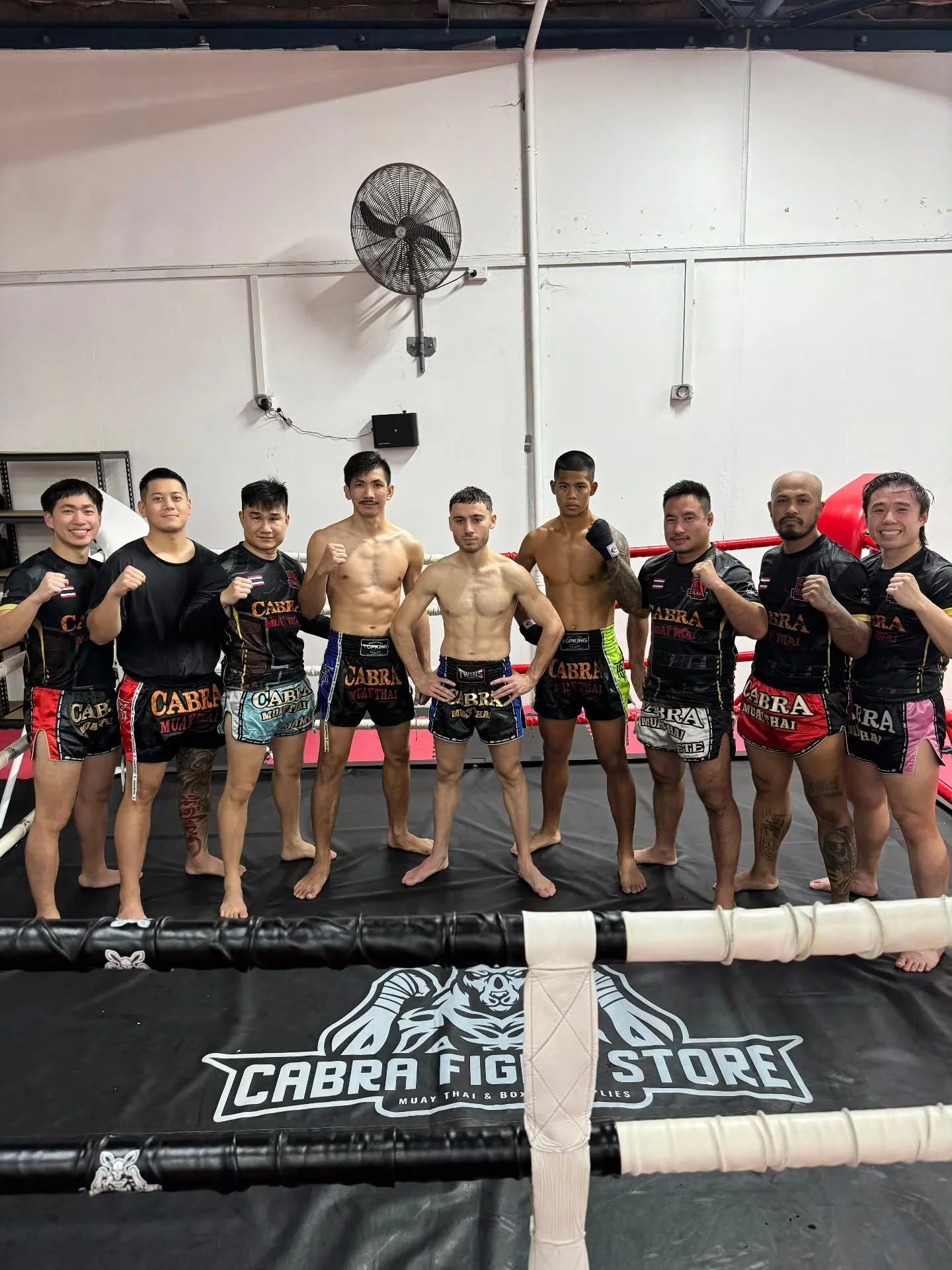 Pro team locked in, ready for @cabrapromotions this weekend.

Come support the boys showcase all their hard work center ring this Saturday May 30 at Arena Sports Club in Yagoona

@sakoolpong_neird 
@jordanchhoeu 
@christianferreira__ 

Big thanks ro 