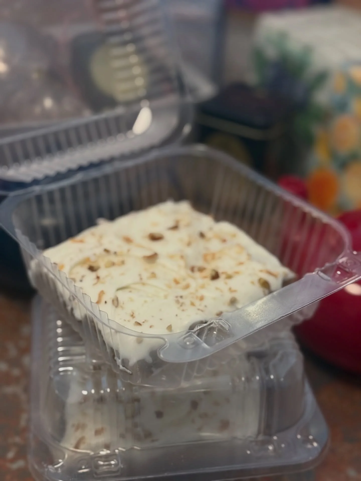 Hummingbird Sheet Cake. 🎂
Banana, pineapple, spices, pecans, toasted coconut with cream cheese frosting. 
So much good! Good ole southern recipe.

#weeklysheetcake #bakery #yumyums