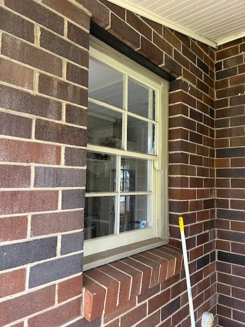 red-brick-house-window-colour-consultation.jpg.JPG