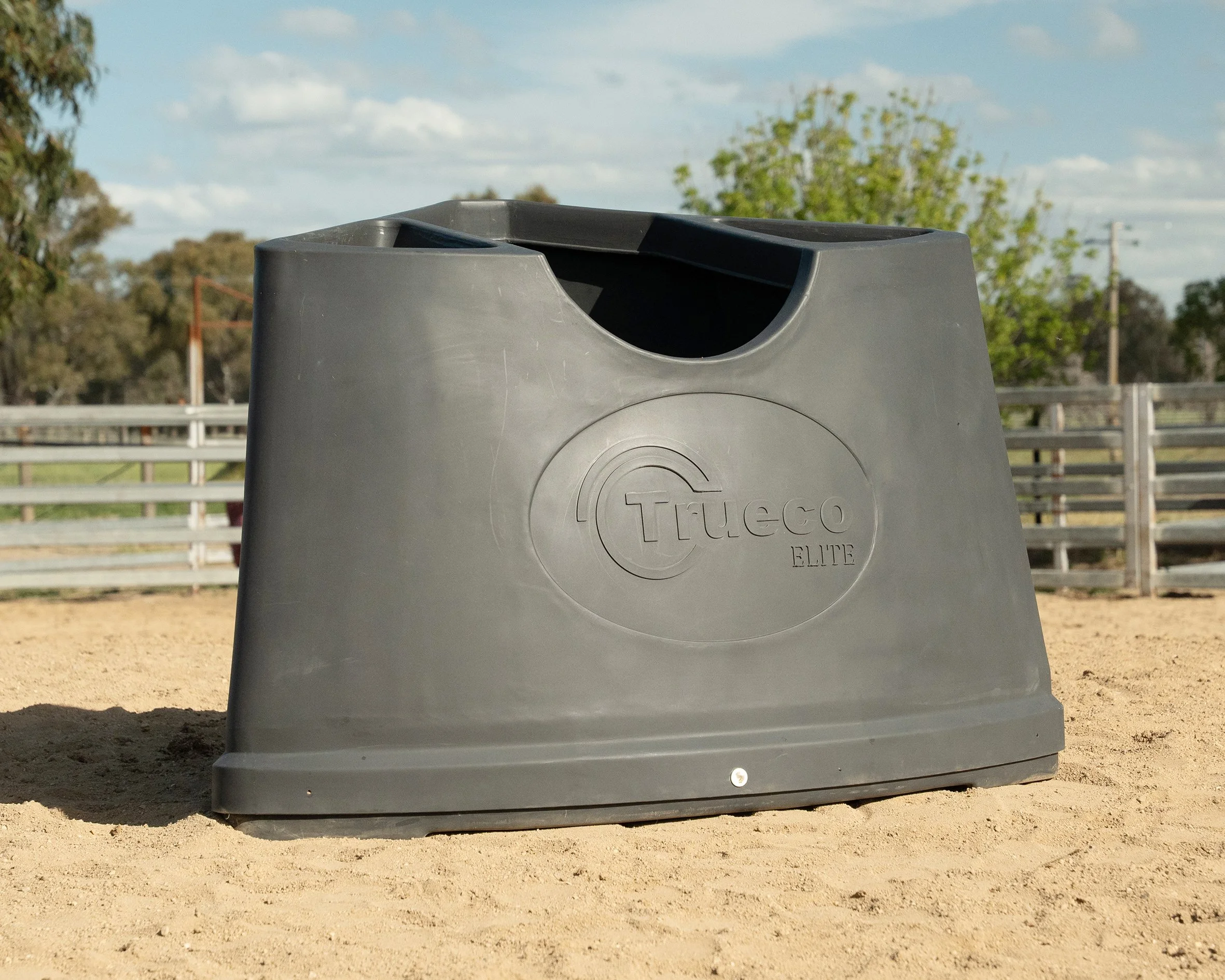Trueco ELITE Equine Hay Feeder