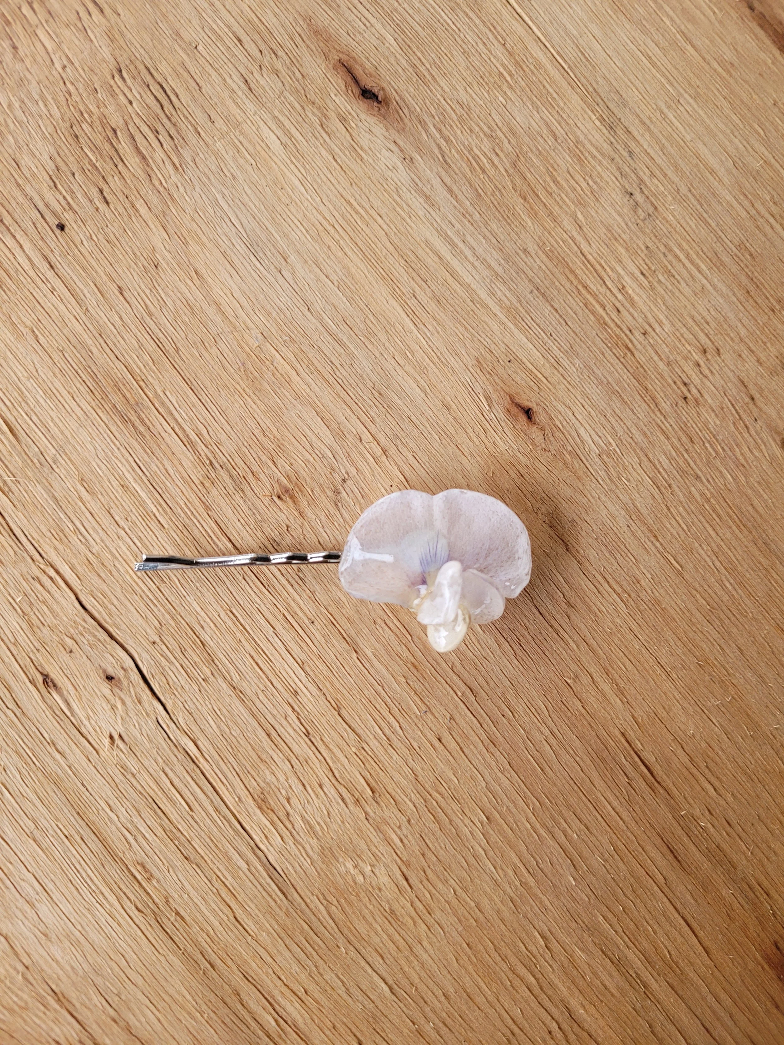 Sweet Pea Bobby Pin