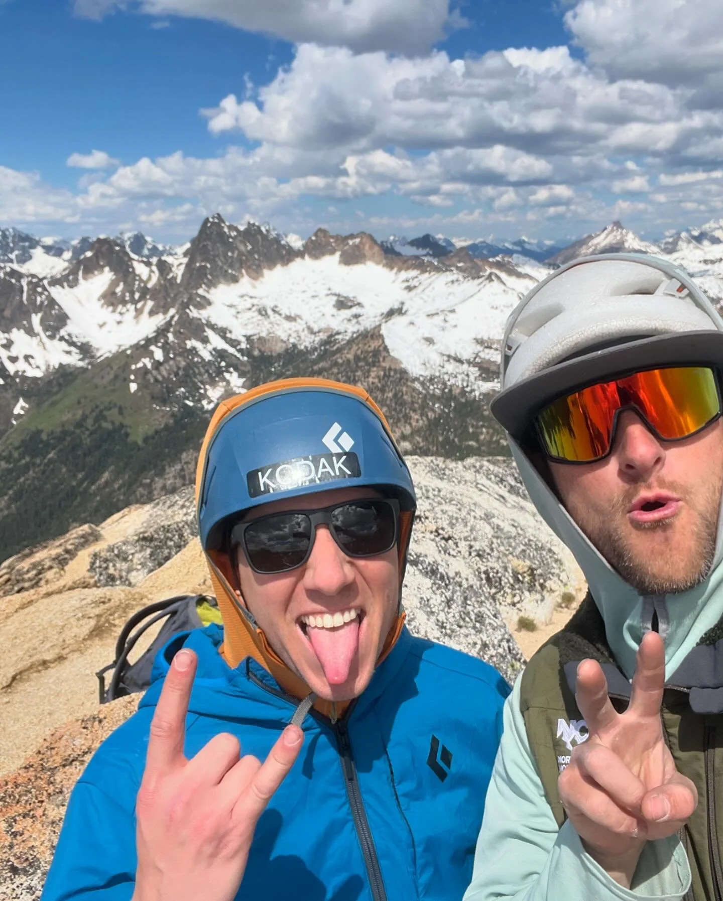 WA Pass this week! Come get it while it&rsquo;s good! @ncmountainguides 

Last 📷 by @ajnoh