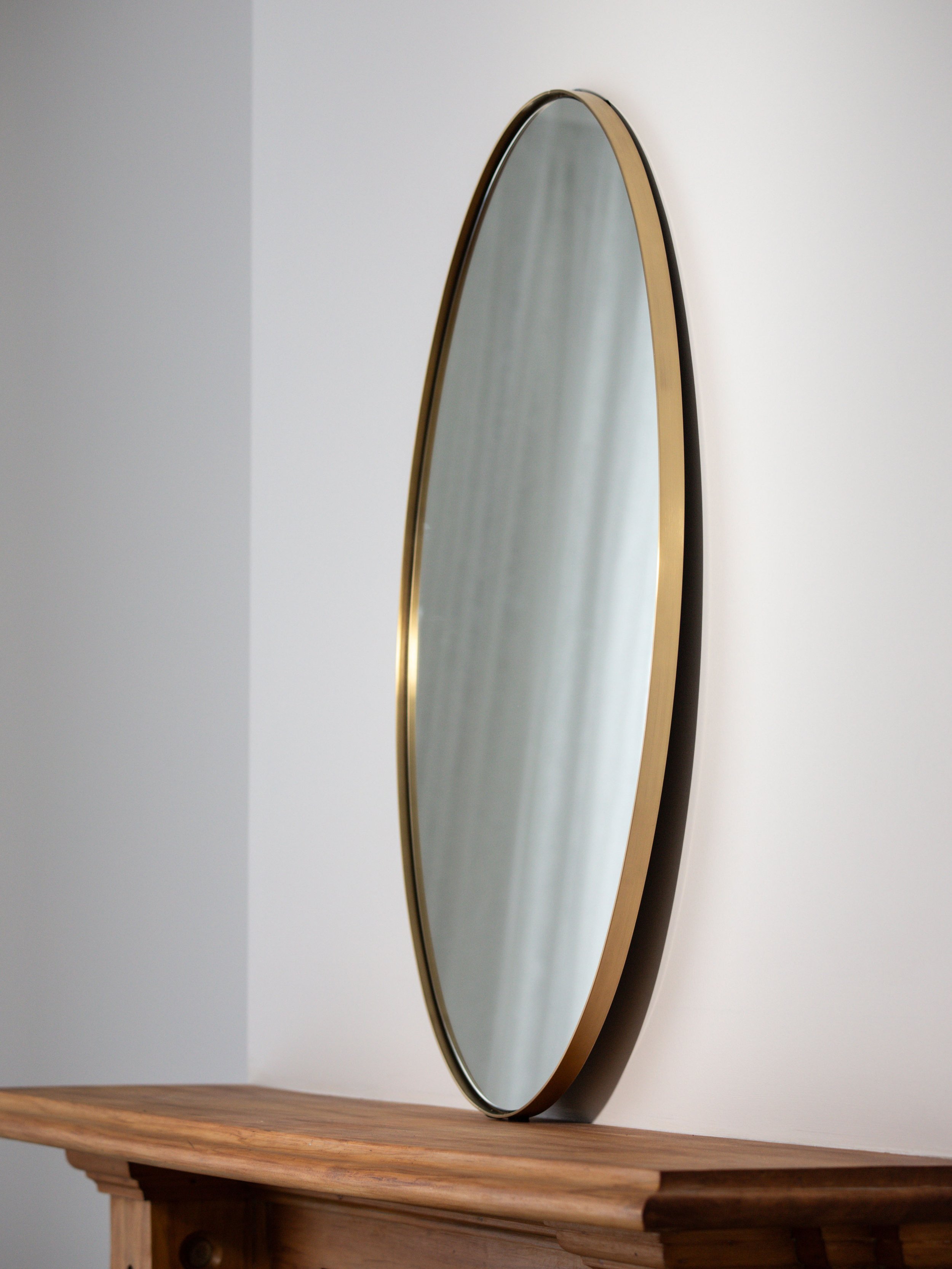 oval_onshelf.jpg
