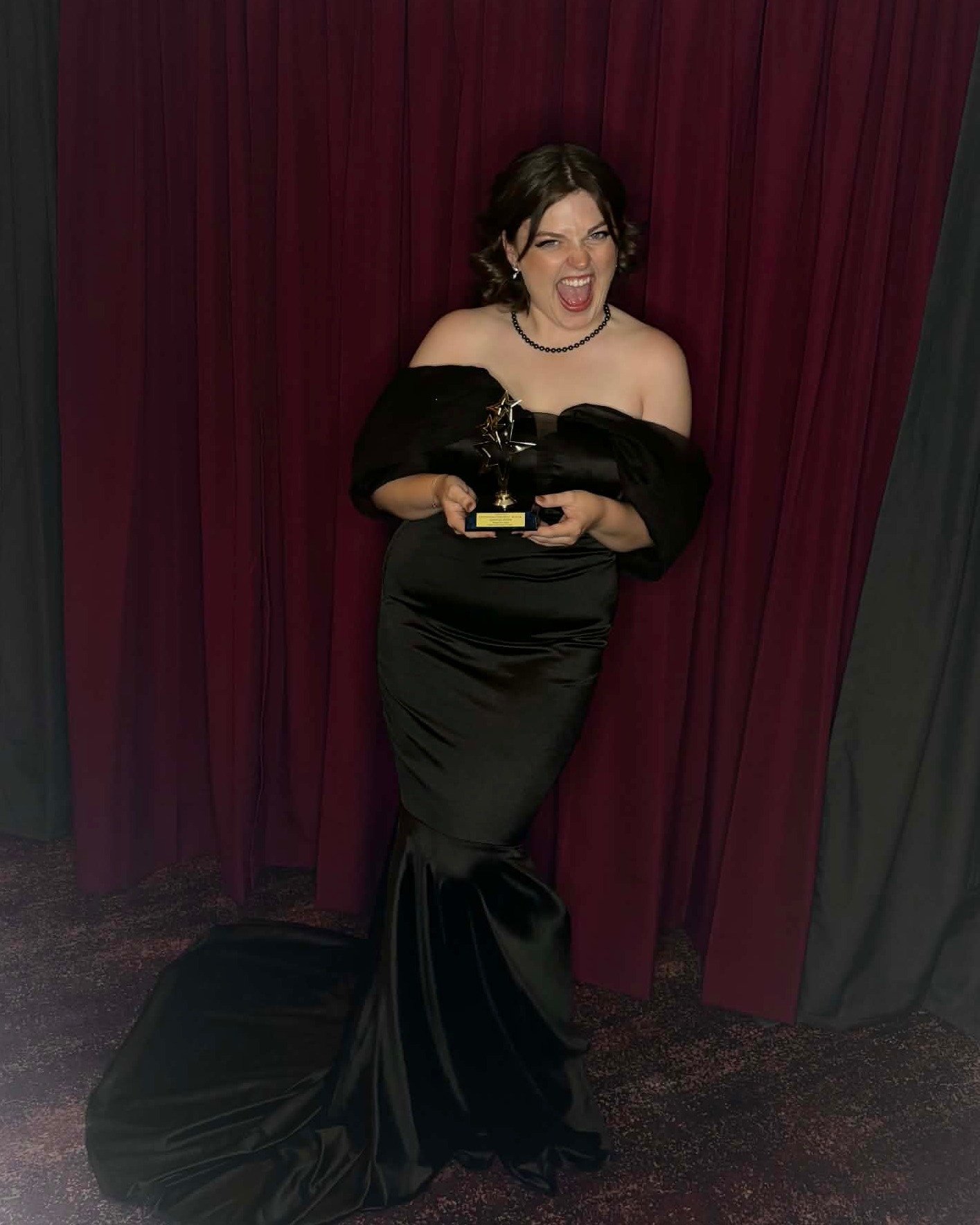 Congratulations AVA-ROSE ASKEW ✨

Ava-Rose is the proud recipient of the '𝗧𝗔𝗦𝗔 𝗔𝘄𝗮𝗿𝗱 𝗳𝗼𝗿 𝗢𝘂𝘁𝘀𝘁𝗮𝗻𝗱𝗶𝗻𝗴 𝗣𝗲𝗿𝗳𝗼𝗿𝗺𝗲𝗿 𝗶𝗻 𝗮 𝗠𝘂𝘀𝗶𝗰𝗮𝗹' and the '𝗕𝗿𝗼𝗮𝗱𝘄𝗮𝘆𝗪𝗼𝗿𝗹𝗱 𝗔𝗱𝗲𝗹𝗮𝗶𝗱𝗲 𝗔𝘄𝗮𝗿𝗱 𝗳𝗼𝗿 𝗕𝗲𝘀𝘁 𝗣?