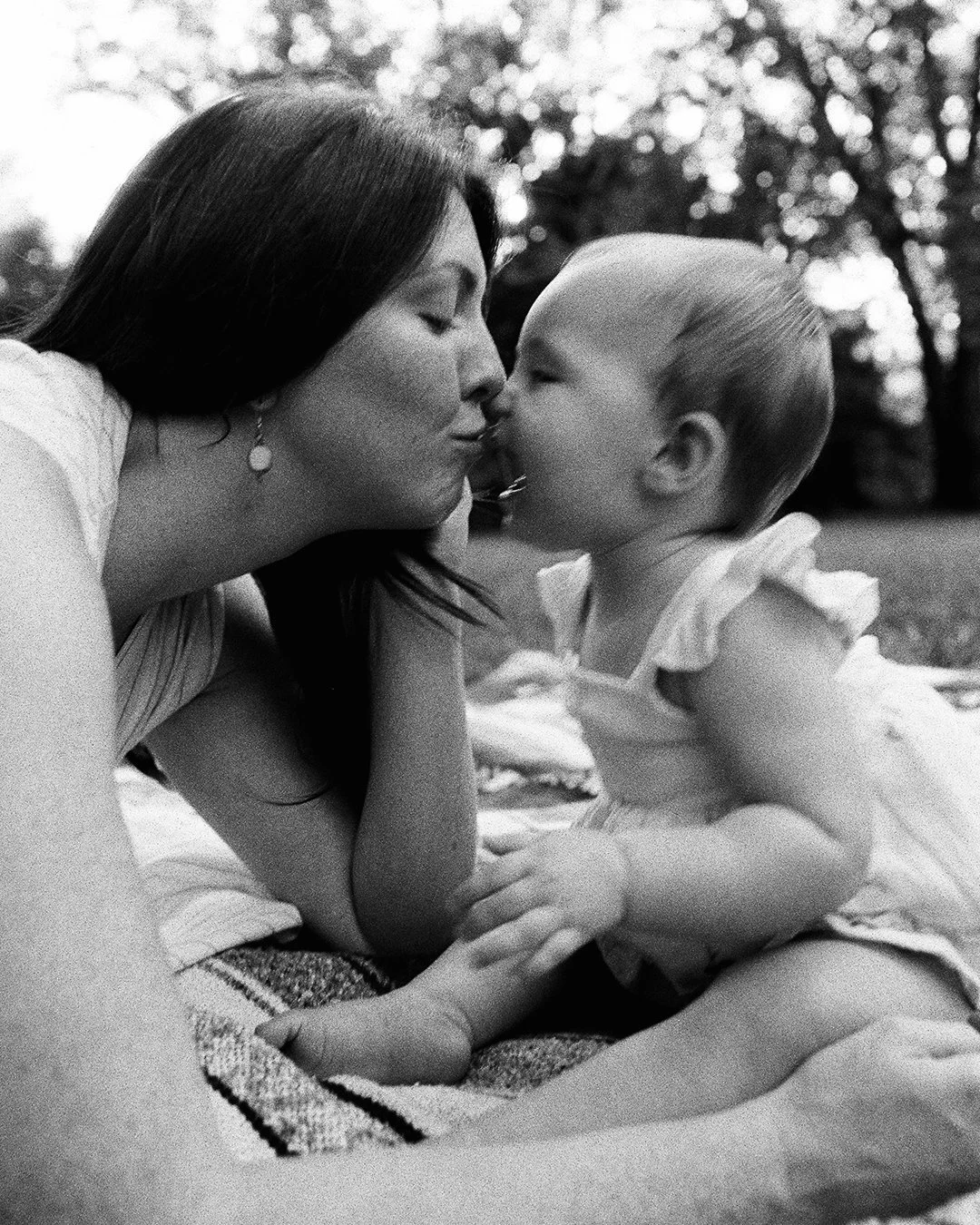 Evidence of one lucky babe being loved up to the brim and outpouring joy onto mom &amp; dad

Park strolls &amp; blanket love &amp; exploring the backyard pond

You heard that right &mdash; BACK. YARD. POND. 🤩

all on 35mm film
&mdash;
Kansas City Fa
