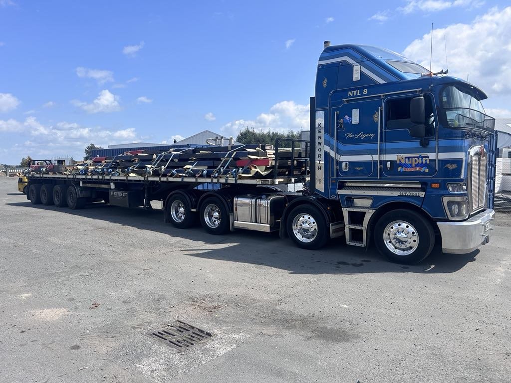 Flat Deck Trucks Tauranga and Bay of Plenty – Nupin Transport is not only Container Transport, we also run flat deck units offering a nationwide service delivering a huge range of specialized and over dimensional products for a wide range of clients.