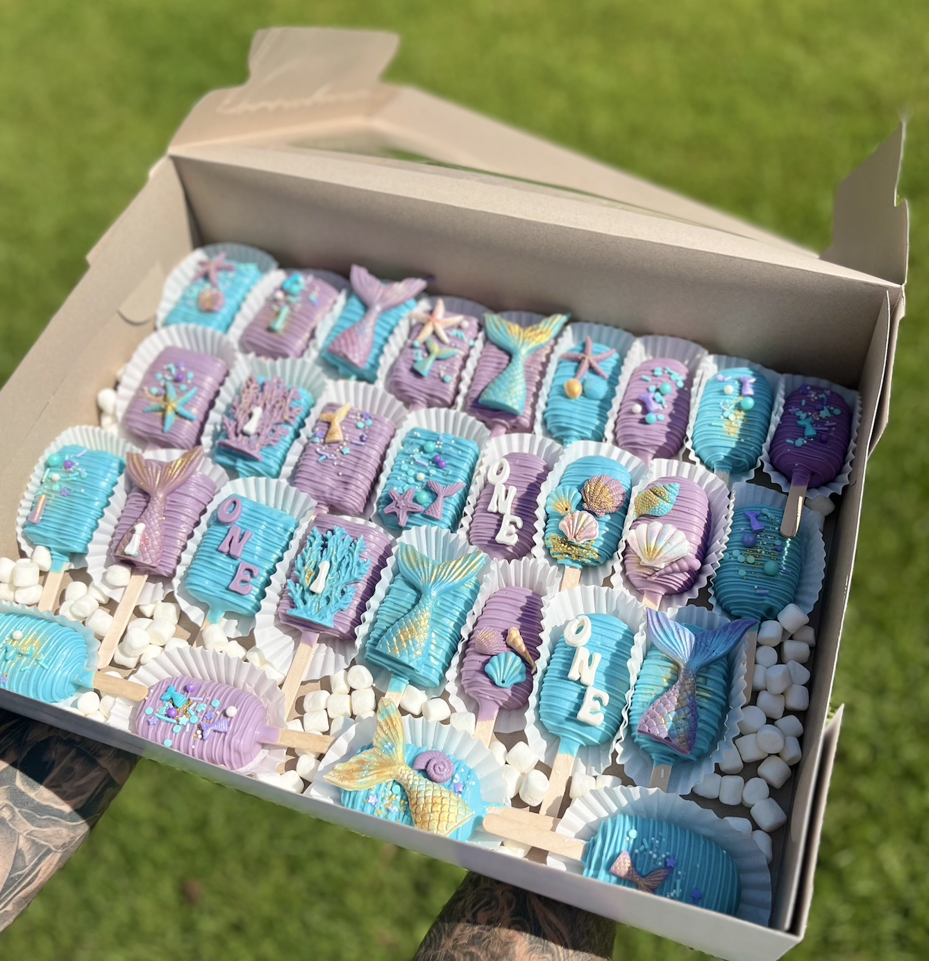 Mermaid theme cake pops